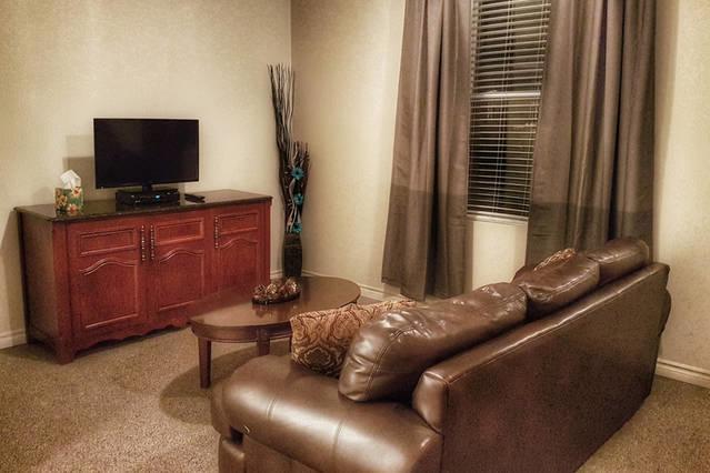 גטינו Cozy Little Apartment #11 By Amazing Property Rentals מראה חיצוני תמונה